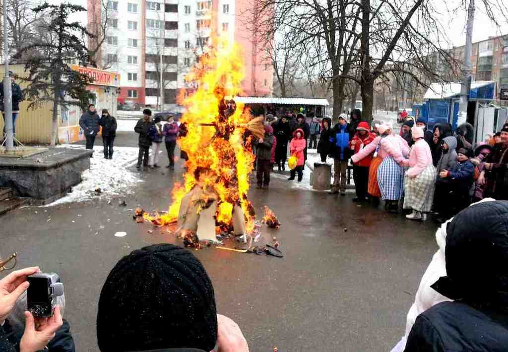 На ДВРЗ в Києві відсвяткували Масляну