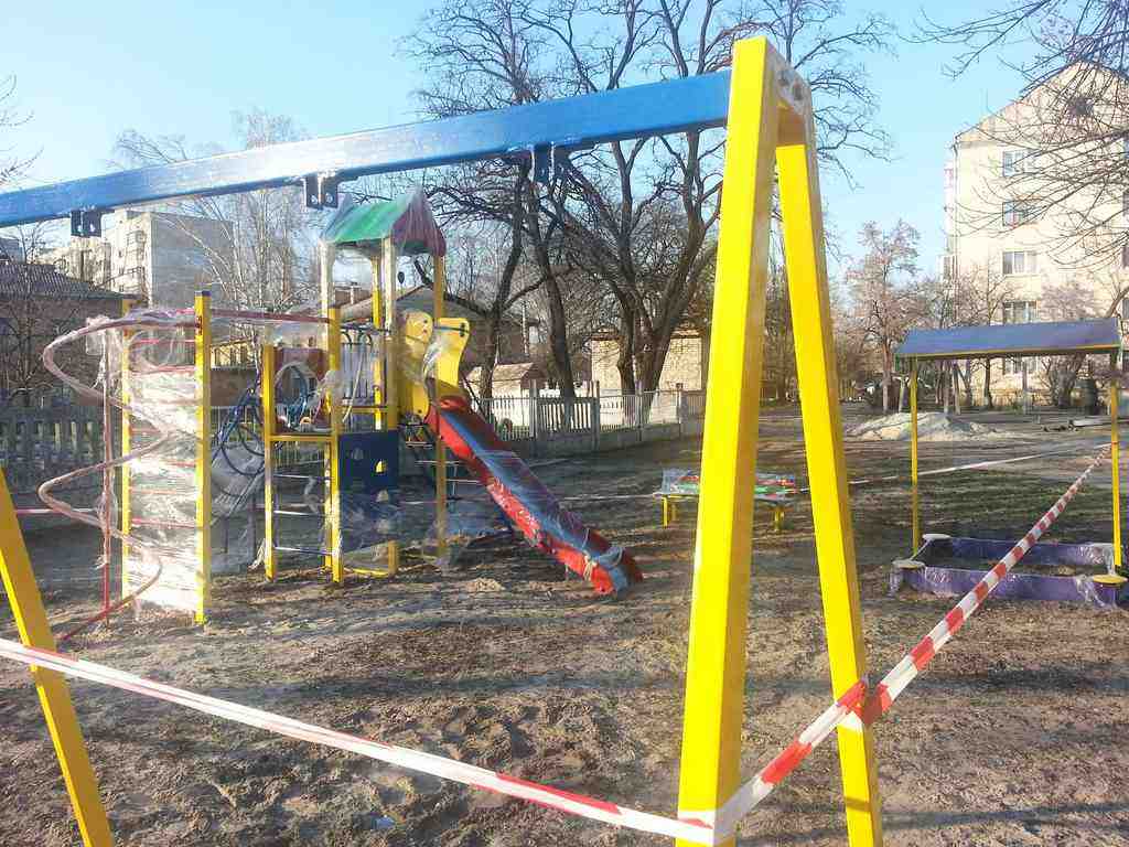 Початок літа принесе радість дітям ДВРЗ та Старої Дарниці
