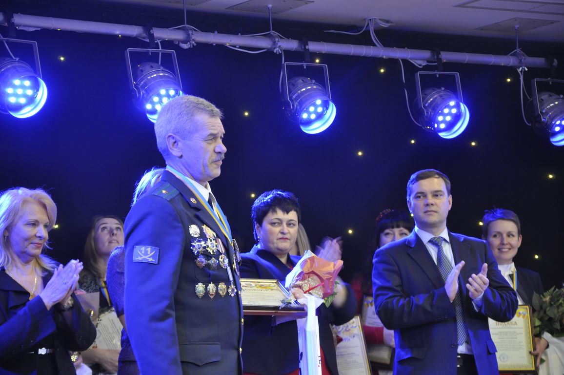 В Дніпровському районі нагородили переможців районного туру всеукраїнського Конкурсу «Учитель року 2016»