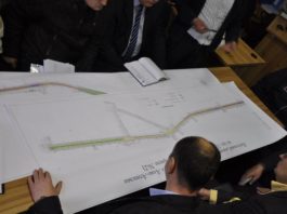 На ДВРЗ пройшла виїзна нарада для вирішення дорожніх питань мікрорайону