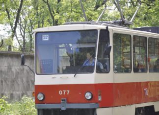 32 трамвай повернули на маршрут ДВРЗ — метро Лісова