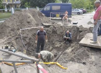 Депутат відновив гаряче водопостачання в лікарні, двох садках та ЖБК