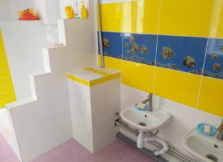 В садочку №703 Дніпровського району виконують капітальний ремонт приміщень та вхідних груп