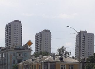 Павло Тесленко: На Алматинській встановлюють секції направляючої пішохідної огорожі