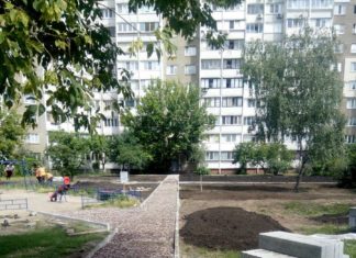Процес відновлення благоустрою території на Харківському шосе триває в плановому режимі